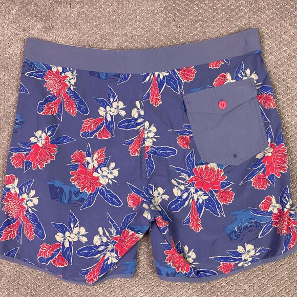 Patagonia Wavefarer Board Shorts Men's 40 Swim Trunks Floral Tropical Drawstring - Picture 3 of 12